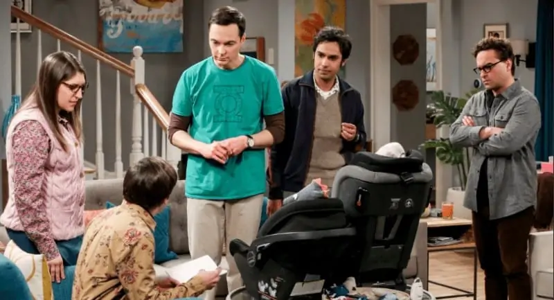 Casa y barandilla de The Big Bang Theory
