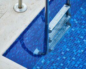La valla de piscina adecuada para proteger a los niños